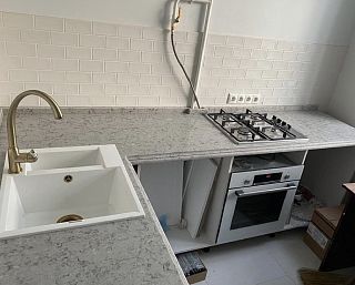 Столешница для кухни из кварцевого агломерата Vicostone Blue Savoy BQ 8816