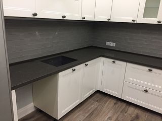 Столешница со встроенной мойкой Caesarstone Piatra Gray 5003