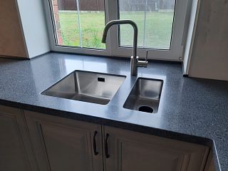 Столешница с двумя мойками Staron Dark Nebula DN421