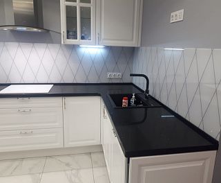 Компактная столешница из кварцевого агломерата SmartQuartz Silver Night