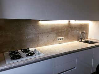 Столешница для кухни из кварцевого агломерата Cambria Oakmoor