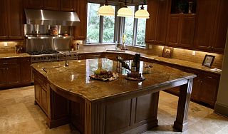 Остров-столешница из кварцевого агломерата Caesarstone Mink 4350