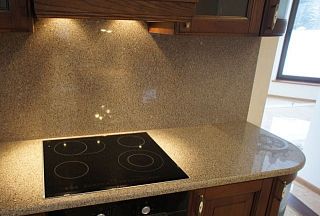 Прямая столешница из кварцевого агломерата PlazaStone Stella Vespro 8550