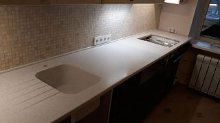 Столешница с пристеночным бортиком Grandex Melted Butter D-305