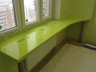 Фигурный подоконник из акрилового камня Staron Tempest Spearmint